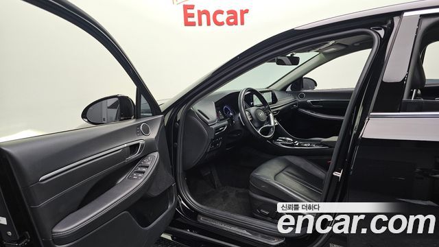 Hyundai Sonata 2023 — photo 10