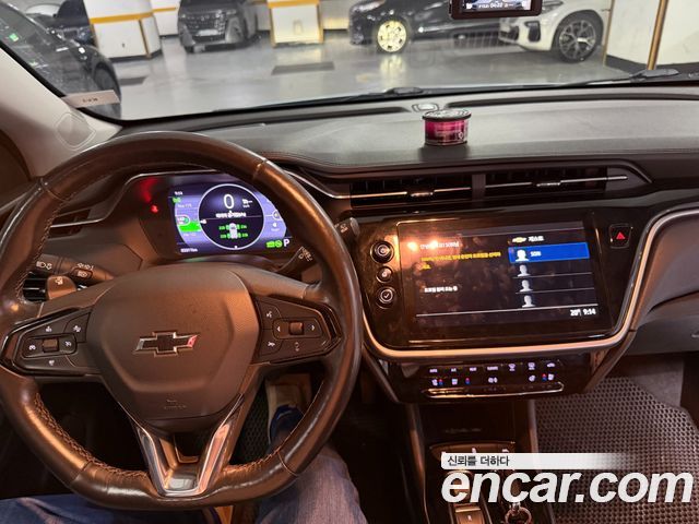 Chevrolet Korea 볼트 EUV 2023 — photo 12