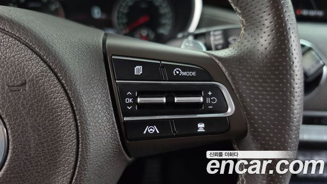 Kia Stinger 2021 — photo 24