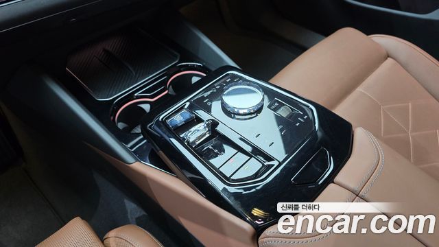 BMW 5-Series 2024 — photo 12
