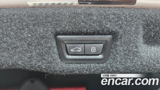 BMW 5-Series 2024 — photo 32