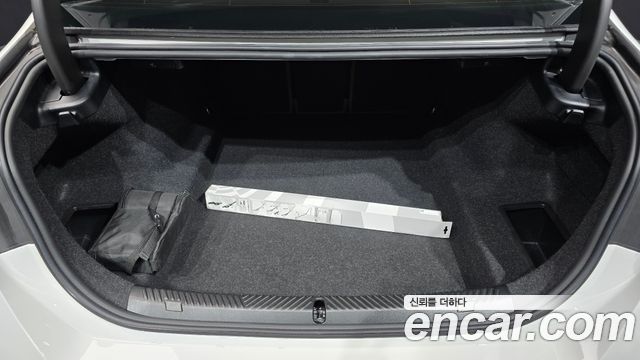 BMW 5-Series 2024 — photo 33