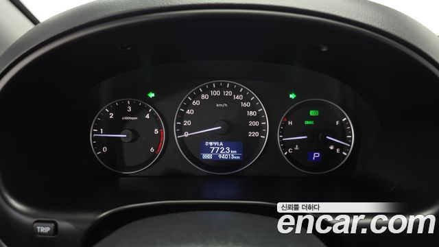 Hyundai Starex 2019 — photo 11