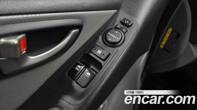 Hyundai Starex 2019 — photo 23