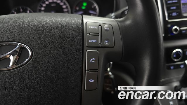 Hyundai Starex 2019 — photo 25