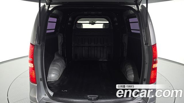 Hyundai Starex 2019 — photo 26