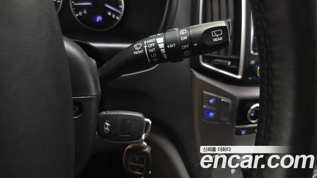 Hyundai Starex 2019 — photo 27