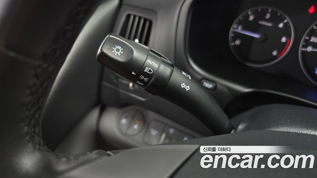 Hyundai Starex 2019 — photo 29