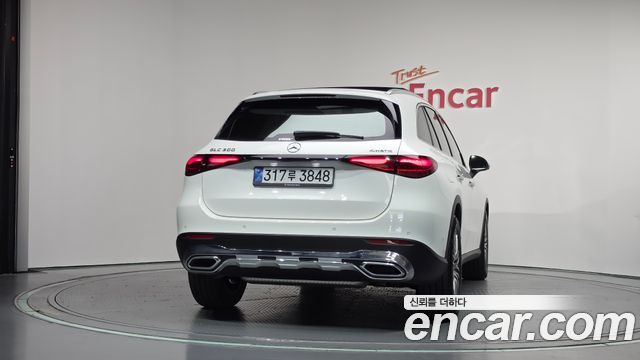 Mercedes-Benz GLC-Class 2026 — photo 4