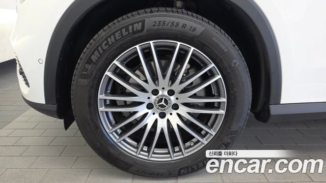 Mercedes-Benz GLC-Class 2026 — photo 5