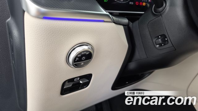 Mercedes-Benz GLC-Class 2026 — photo 27