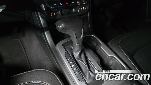 Chevrolet Korea Colorado 2021 — photo 12