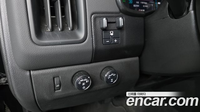 Chevrolet Korea Colorado 2021 — photo 18