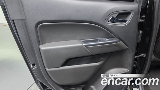 Chevrolet Korea Colorado 2021 — photo 15