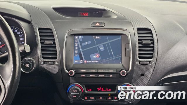 Kia K3 2017 — photo 20