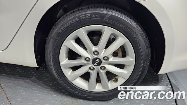 Kia K3 2017 — photo 7