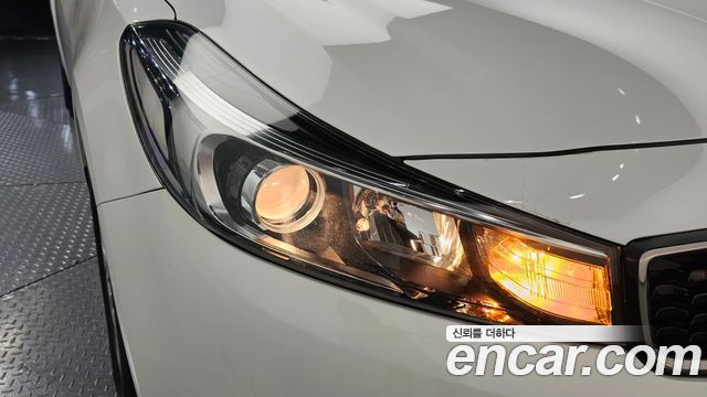 Kia K3 2017 — photo 8