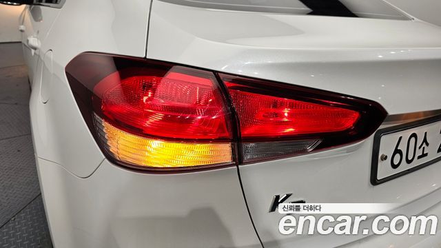 Kia K3 2017 — photo 9