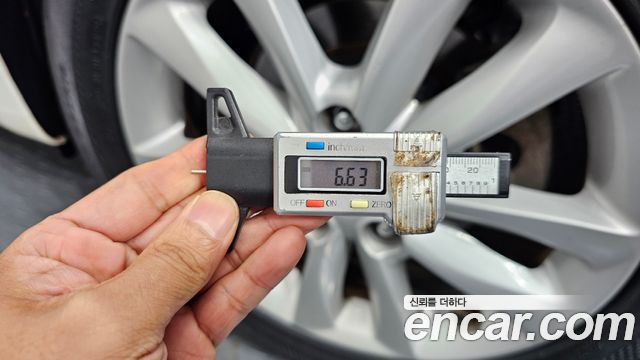 Kia K3 2017 — photo 29