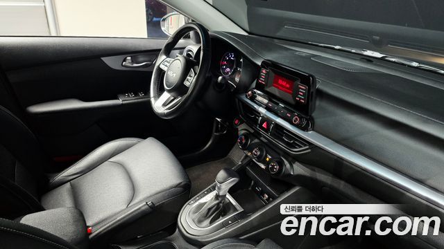 Kia K3 2022 — photo 19