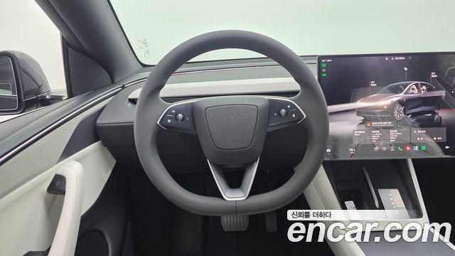 Tesla Model Y 2026 — photo 22