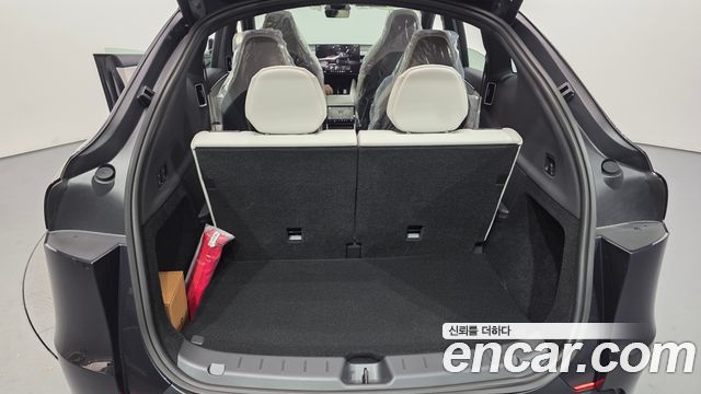 Tesla Model Y 2026 — photo 26