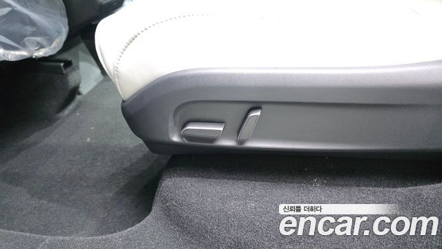 Tesla Model Y 2026 — photo 37