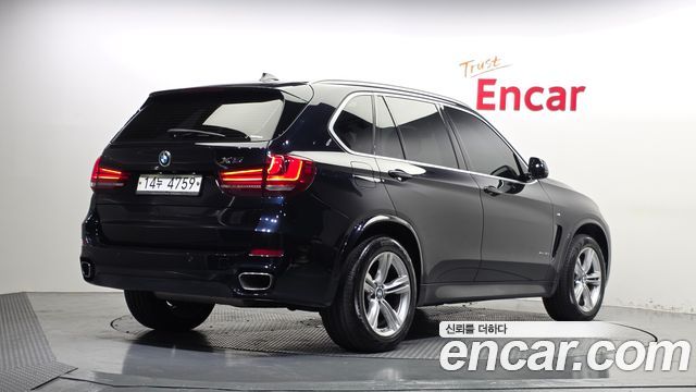BMW X5 2018 — photo 2