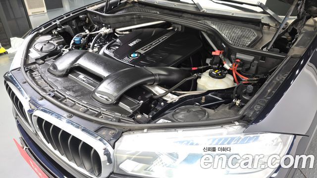 BMW X5 2018 — photo 6