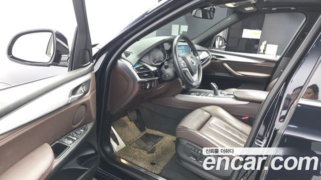 BMW X5 2018 — photo 13