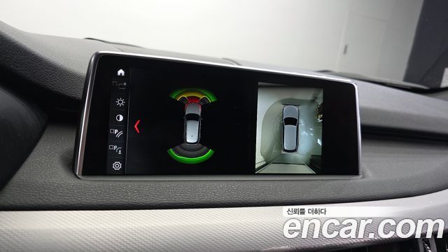 BMW X5 2018 — photo 21