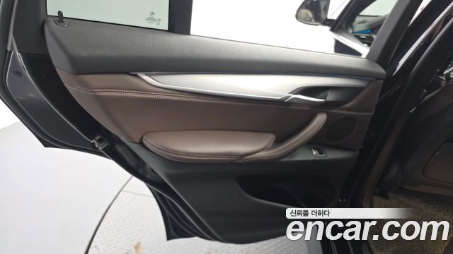 BMW X5 2018 — photo 15