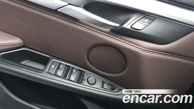 BMW X5 2018 — photo 27