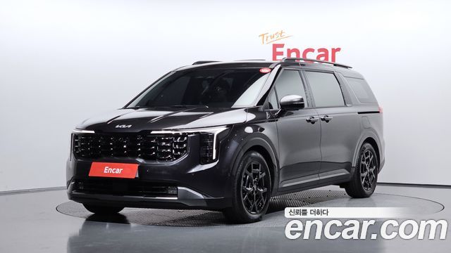 Kia Canival 2025 — photo 1