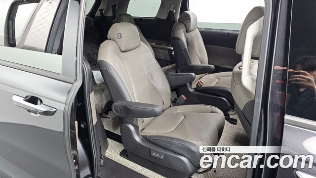 Kia Canival 2025 — photo 17