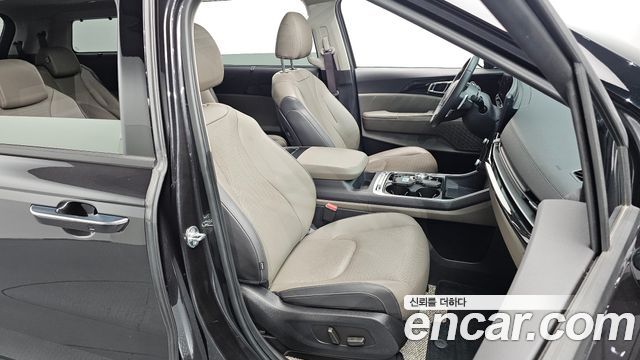 Kia Canival 2025 — photo 16
