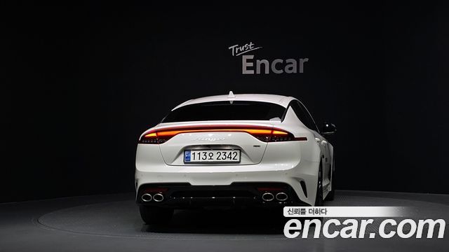 Kia Stinger 2022 — photo 4