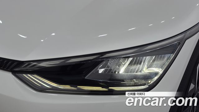 Kia EV6 2022 — photo 8