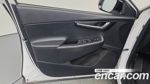 Kia EV6 2022 — photo 14