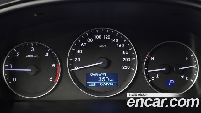 Hyundai Starex 2018 — photo 8