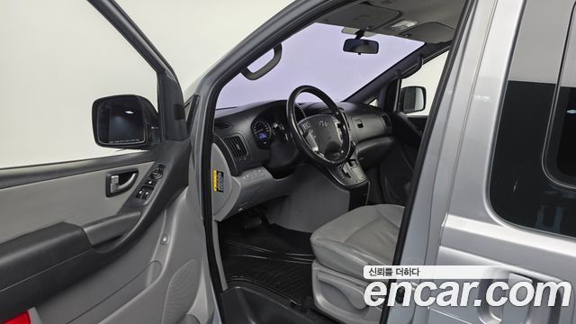 Hyundai Starex 2018 — photo 10