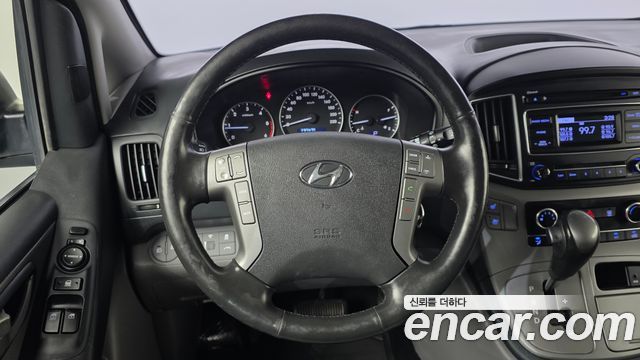 Hyundai Starex 2018 — photo 13