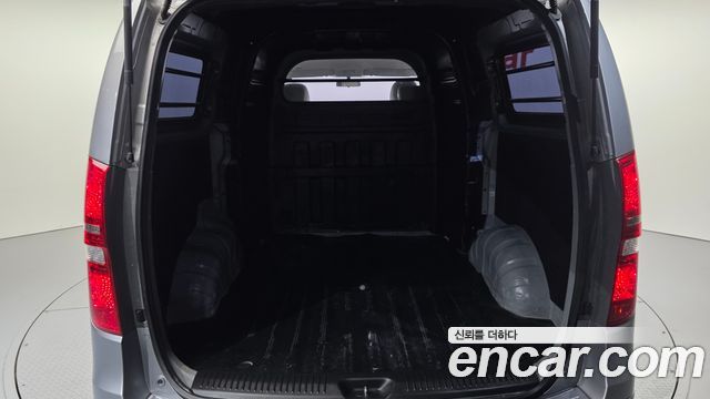 Hyundai Starex 2018 — photo 14