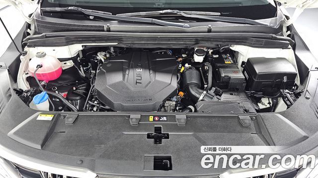 Kia Canival 2023 — photo 6