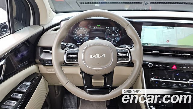 Kia Canival 2023 — photo 19