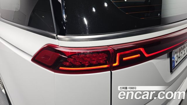 Kia Canival 2023 — photo 9