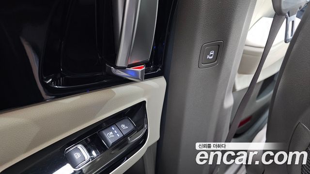 Kia Canival 2023 — photo 34