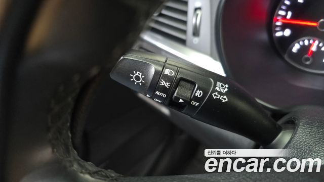 Kia K5 2019 — photo 17