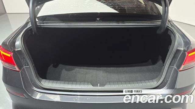 Kia K5 2019 — photo 20