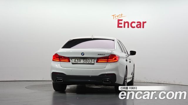 BMW 5-Series 2018 — photo 4
